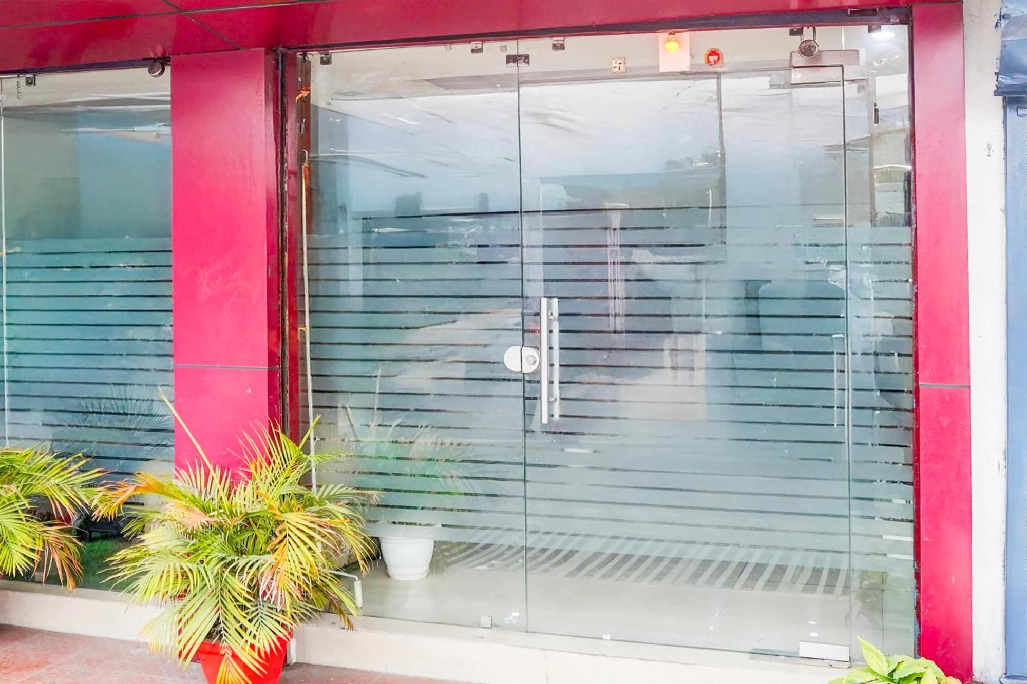 Super Hotel O Krishna Nagar Chowk Near Ongc Деградун Екстер'єр фото