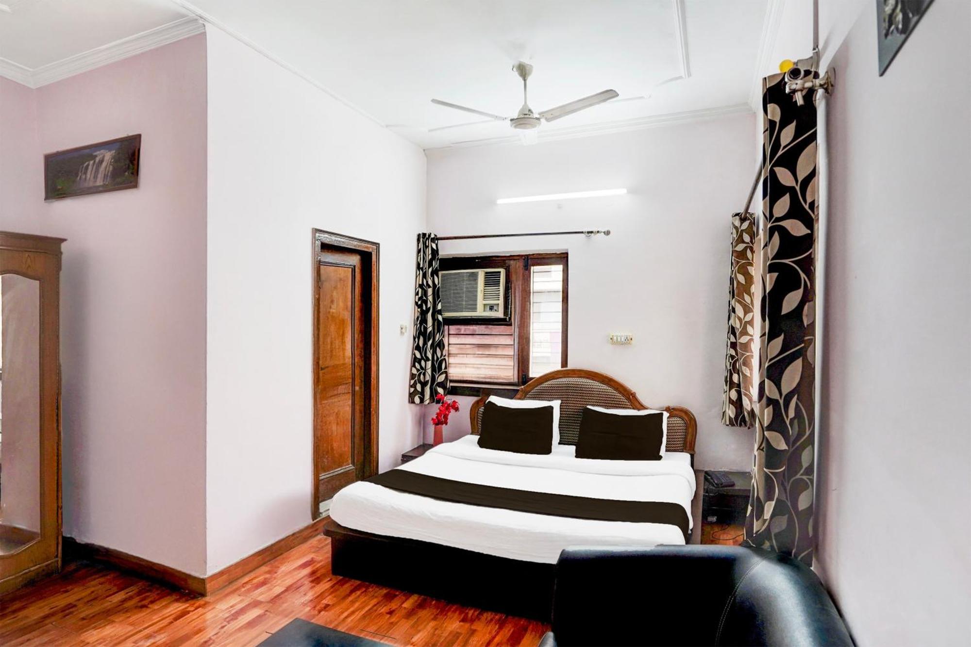 Super Hotel O Krishna Nagar Chowk Near Ongc Деградун Екстер'єр фото